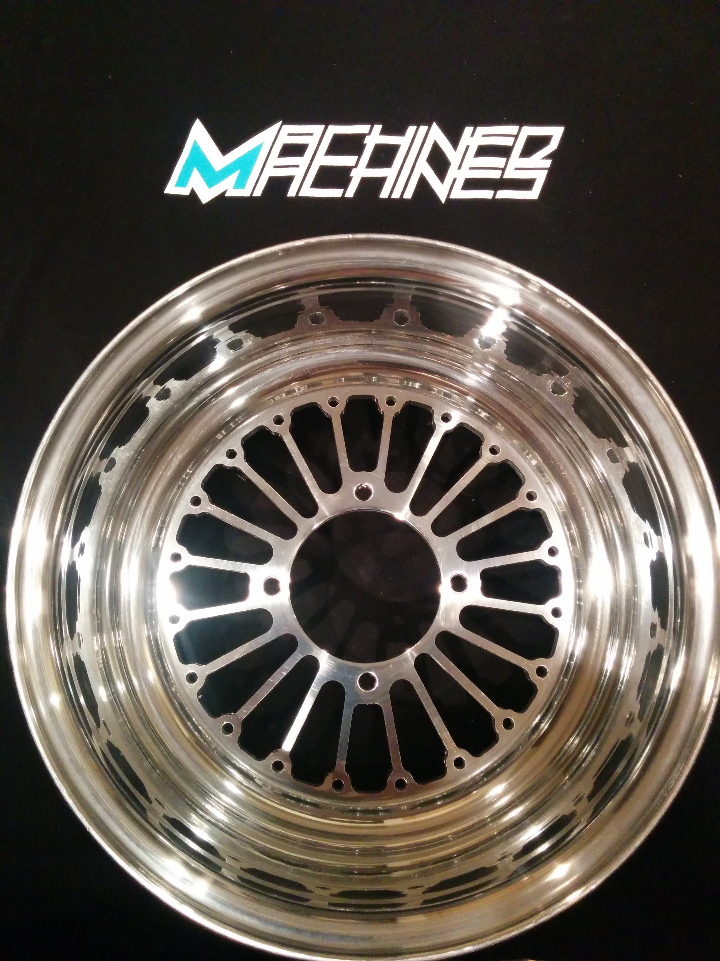 Super Fin One Piece image 2